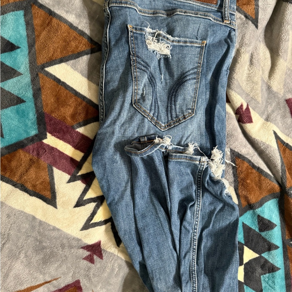 Women’s Hollister Blue Distressed Skinny Jeans
